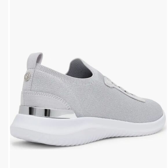 Modesty Sneaker (Women 6,5)Anne Klein - Picture 1 of 7